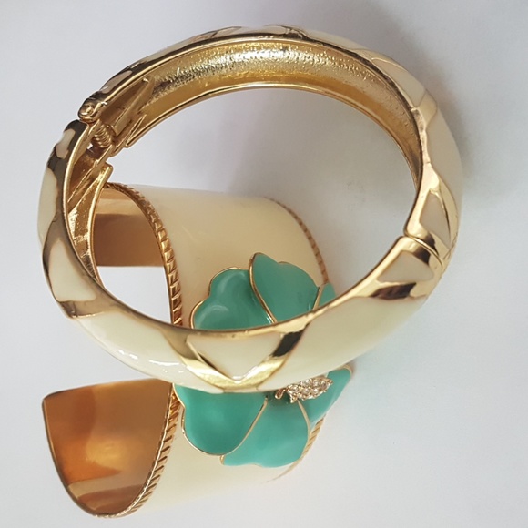 Bracelet - Picture 7 of 9